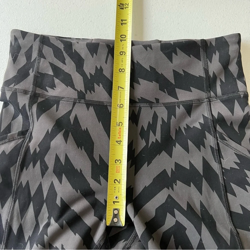 Lululemon Invigorate High-Rise Tight